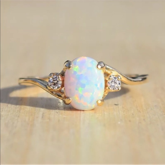 Jewelry - 14k yellow gold white opal diamond ring
